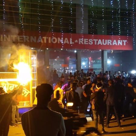 Hotel International & Restaurant Amethi Exterior photo